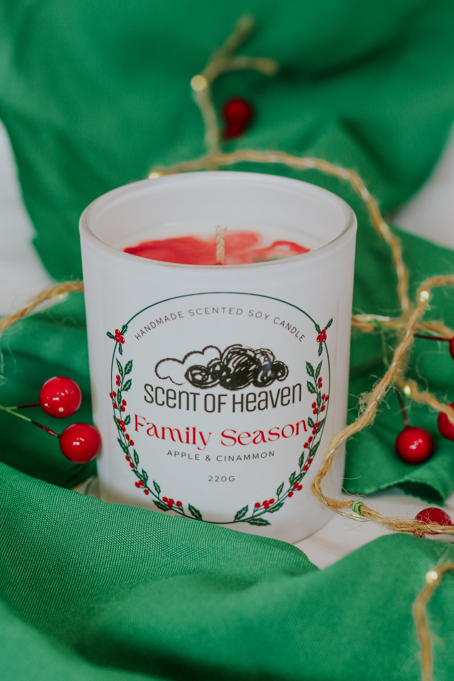 Family Season - Apple & Cinnamon (Lighter) Scented Soy Candle